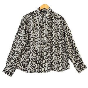 100% Silk Animal Print Blouse Women’s Medium Long Sleeve Button Front Top